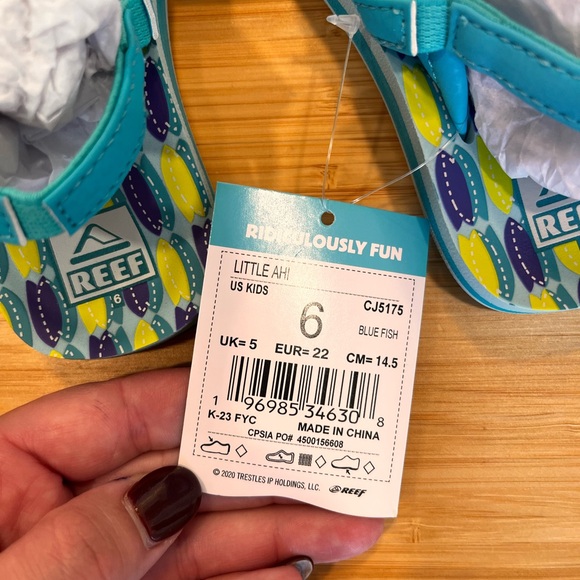 REEF Ahi Blue FLIP FLOPS Sandals Baby Kids Size US 6 New UK 5 EU 22 Fish Shoes - Picture 5 of 5